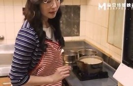 探索麻豆传媒热潮：揭秘热门内容背后的创作与影响力
