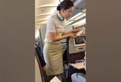 韩国空姐模特短视频，抖音热播，最新时尚风向标！