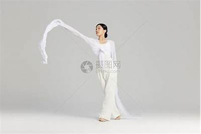 探索女性抖阴舞的艺术魅力与健康益处