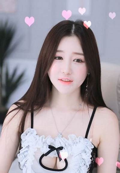 麻豆传媒在线播放完整版：精彩内容尽在掌握，免费观看新鲜影视佳作！