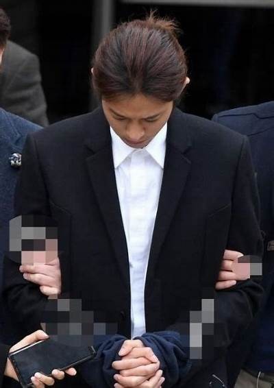 胜利踹后视镜事件背后的故事与启示